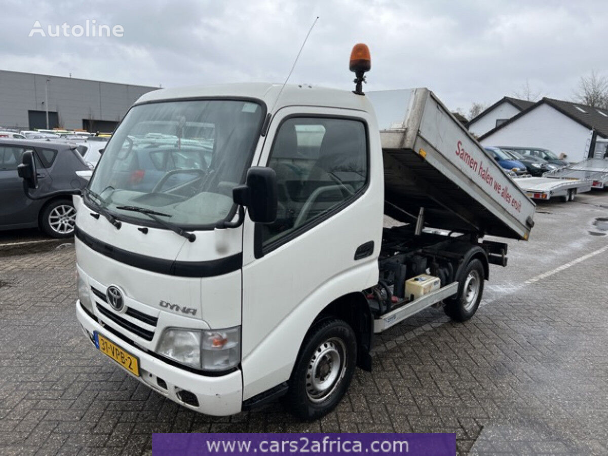 شاحنة قلابة Toyota Dyna 100 3.0 D-4D tipper