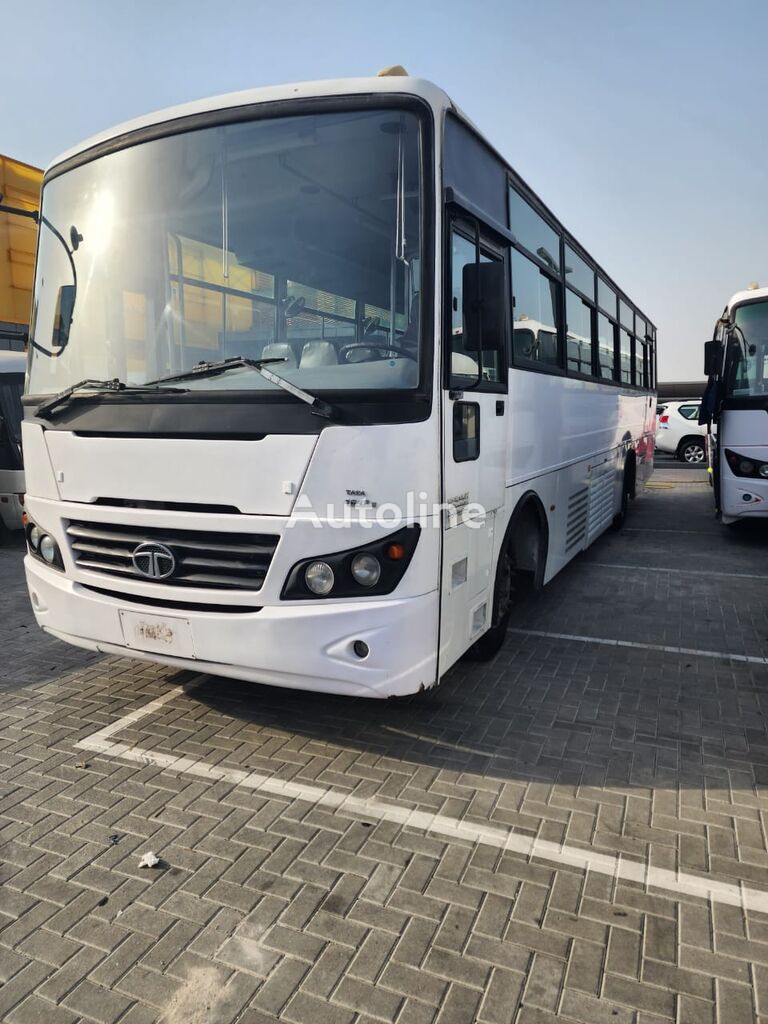 باص النقل بين المدن Tata LPO 1618/55 Long 55 Seater