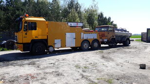 شاحنة نقل السيارات MAN 25.422 Tugboat + full equipment
