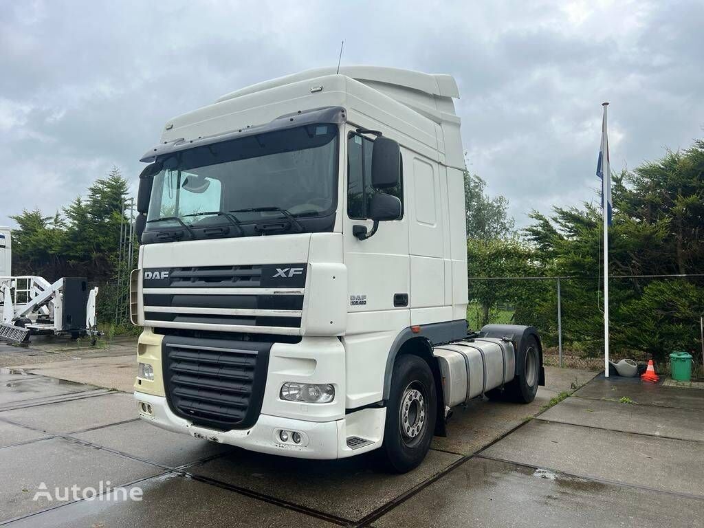 السيارات القاطرة DAF XF 105.460