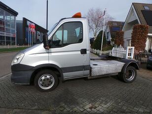 السيارات القاطرة IVECO Daily 35C17 300 BE-Trekker