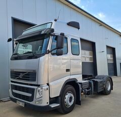 السيارات القاطرة Volvo FH 420